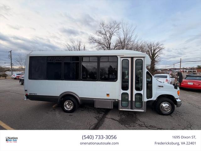 2003 Ford E-450 Cutaway XL