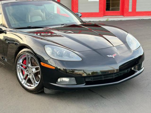 2005 Chevrolet Corvette Base