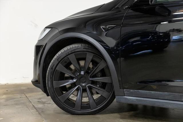 2023 Tesla Model X Standard Range