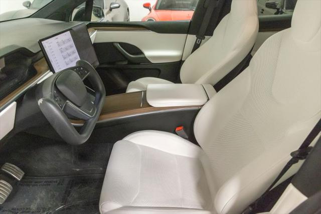 2023 Tesla Model X Standard Range