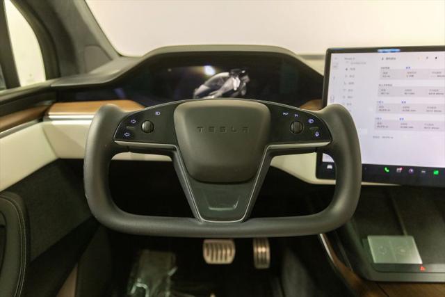 2023 Tesla Model X Standard Range