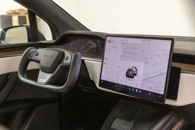 2023 Tesla Model X Standard Range