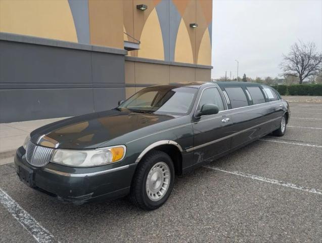 1999 Lincoln Town Car Executive