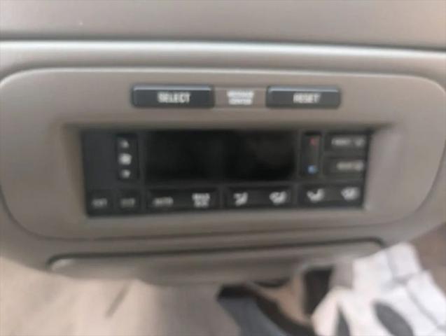 1999 Lincoln Town Car Executive