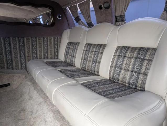1999 Lincoln Town Car Executive