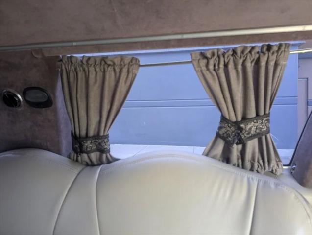 1999 Lincoln Town Car Executive