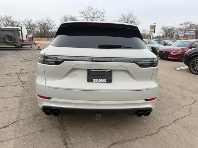 2023 Porsche Cayenne Turbo