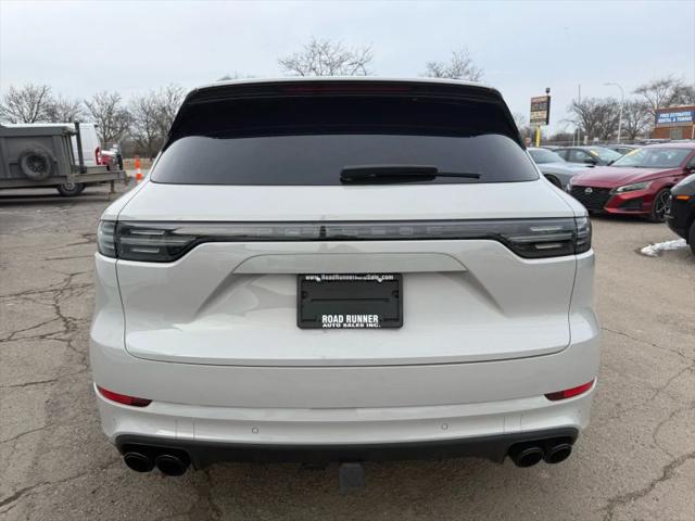 2023 Porsche Cayenne Turbo