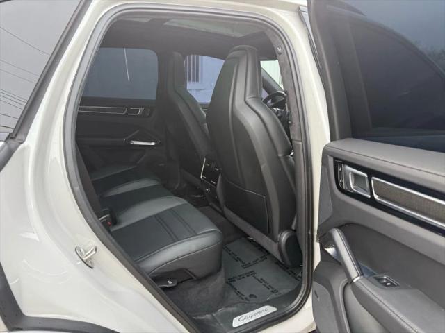 2023 Porsche Cayenne Turbo