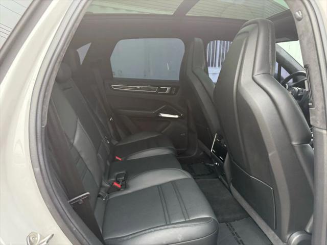 2023 Porsche Cayenne Turbo