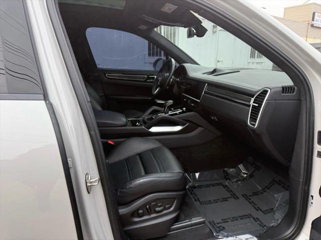 2023 Porsche Cayenne Turbo