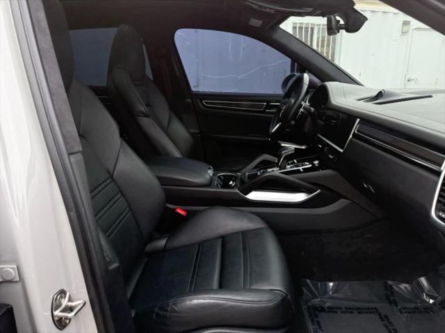 2023 Porsche Cayenne Turbo