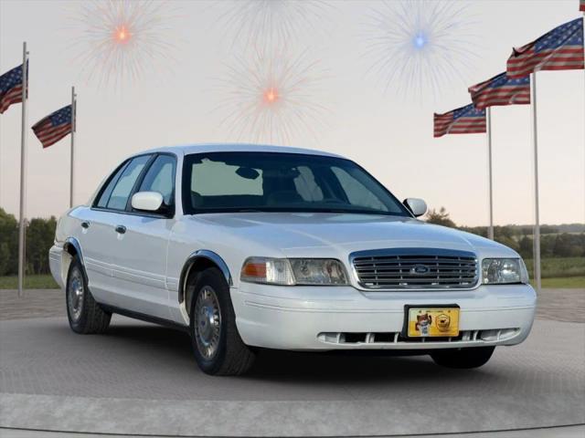2001 Ford Crown Victoria Base for sale in Pflugerville, TX