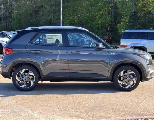 2026 Hyundai Venue SEL w/Two-Tone Roof