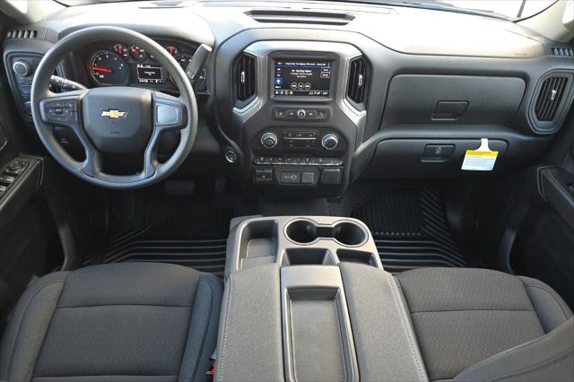 2026 Chevrolet Silverado 2500HD Crew Cab, Long Bed, Custom, 4WD
