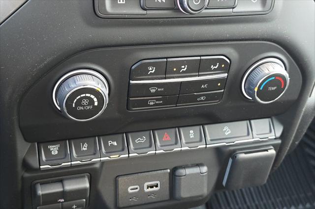 2026 Chevrolet Silverado 2500HD Crew Cab, Long Bed, Custom, 4WD