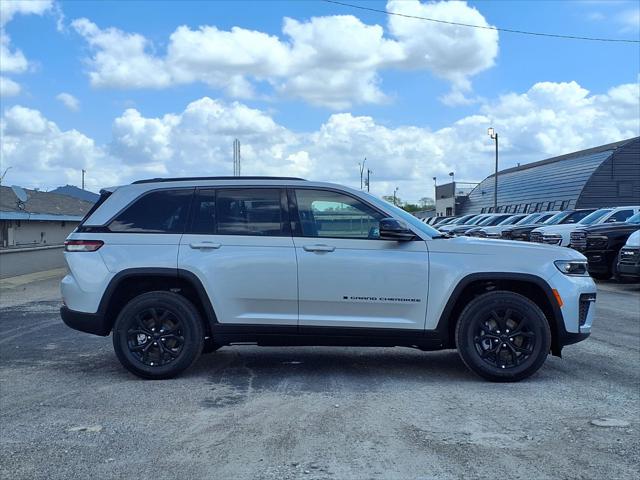 2026 Jeep Grand Cherokee Altitude 4x4