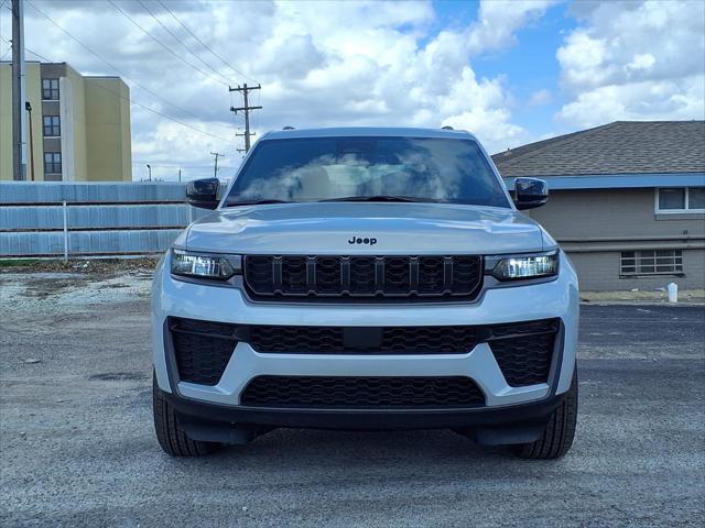 2026 Jeep Grand Cherokee Altitude 4x4