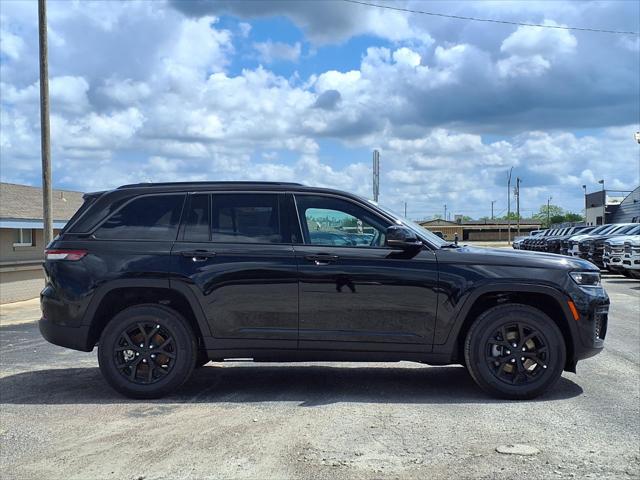 2026 Jeep Grand Cherokee Altitude 4x4