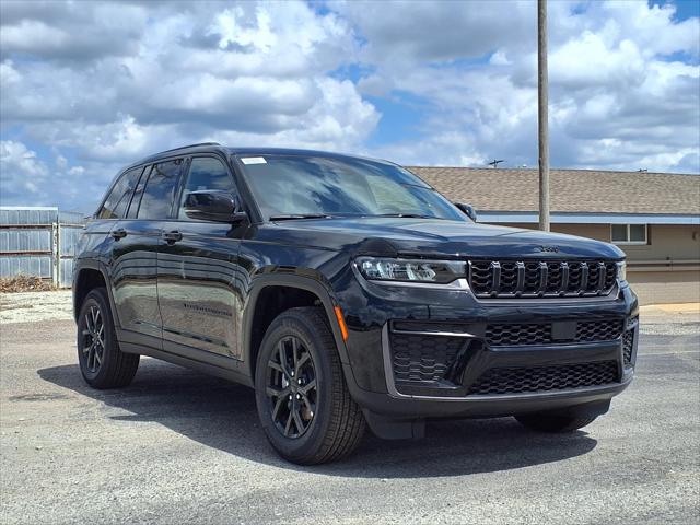 2026 Jeep Grand Cherokee Altitude 4x4