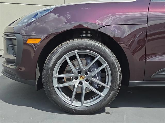 2025 Porsche Macan Macan