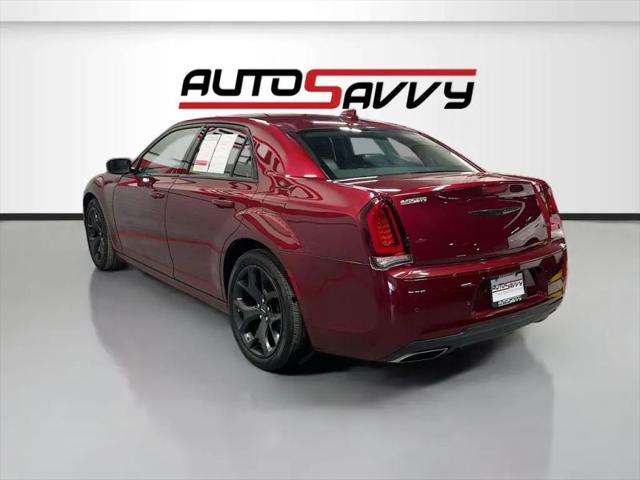 2022 Chrysler 300 Touring L