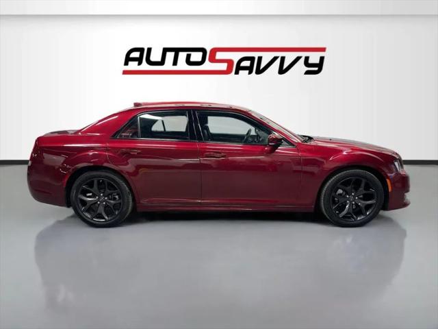 2022 Chrysler 300 Touring L