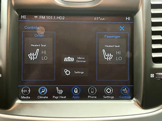 2022 Chrysler 300 Touring L