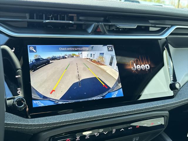 2026 Jeep Cherokee Laredo 4x4