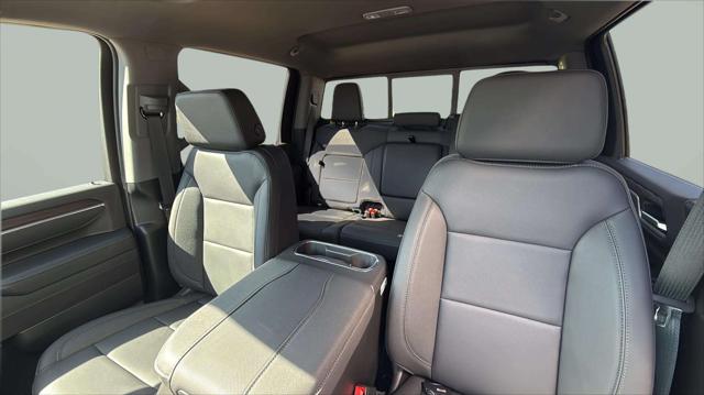 2026 GMC Sierra 2500HD Crew Cab, Standard Bed, SLT, 4WD