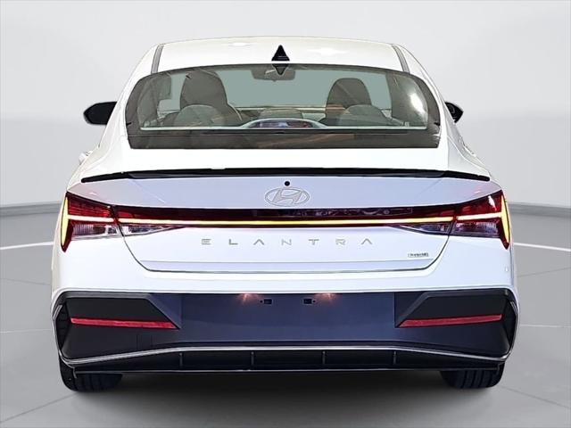 2026 Hyundai Elantra Hybrid SEL Sport