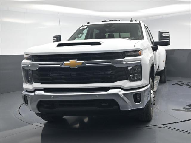2026 Chevrolet Silverado 3500HD Crew Cab, Long Bed, LT Dual Rear Wheel, RWD