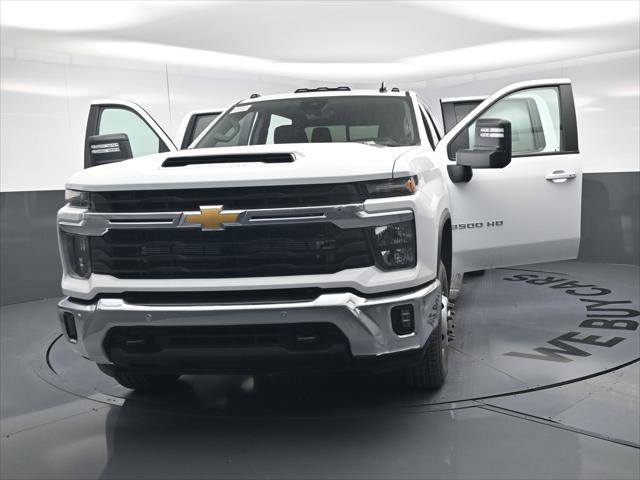 2026 Chevrolet Silverado 3500HD Crew Cab, Long Bed, LT Dual Rear Wheel, RWD