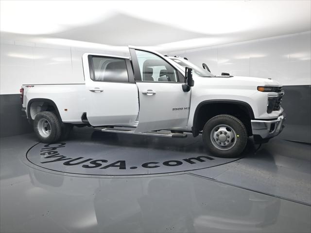 2026 Chevrolet Silverado 3500HD Crew Cab, Long Bed, LT Dual Rear Wheel, RWD