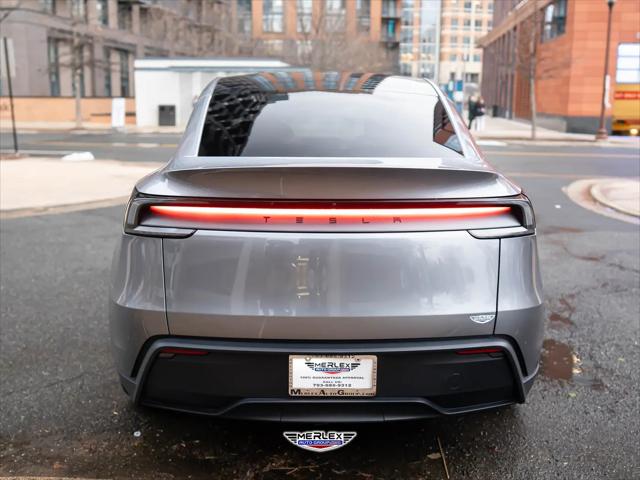 2026 Tesla Model Y Rear-Wheel Drive