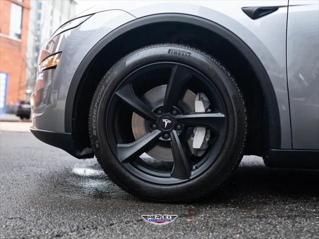 2026 Tesla Model Y Rear-Wheel Drive