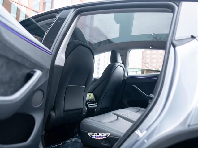 2026 Tesla Model Y Rear-Wheel Drive
