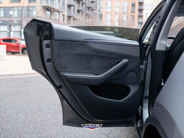 2026 Tesla Model Y Rear-Wheel Drive