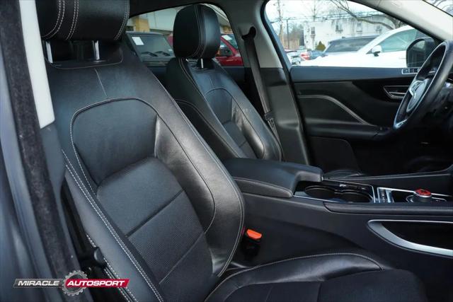2017 Jaguar F-PACE 35t R-Sport