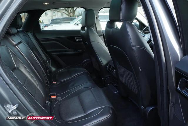 2017 Jaguar F-PACE 35t R-Sport