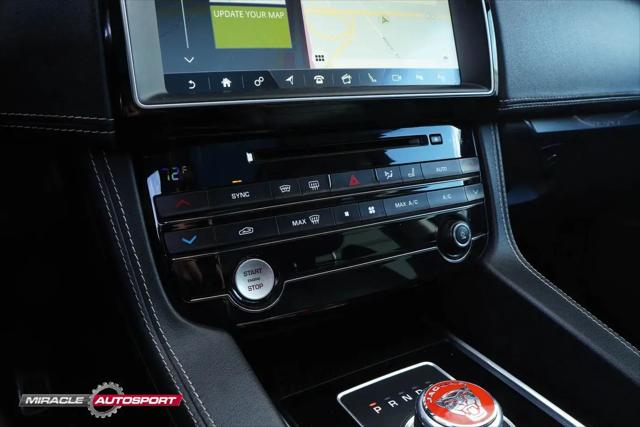 2017 Jaguar F-PACE 35t R-Sport