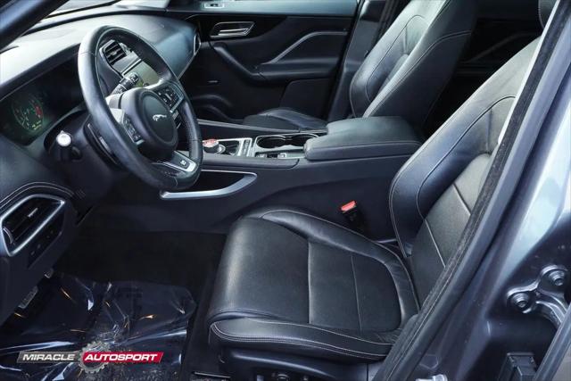 2017 Jaguar F-PACE 35t R-Sport