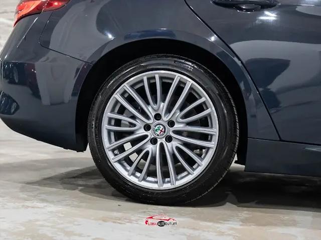 2019 Alfa Romeo Giulia Ti Lusso RWD