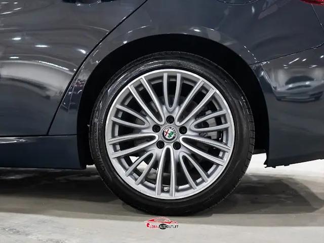 2019 Alfa Romeo Giulia Ti Lusso RWD
