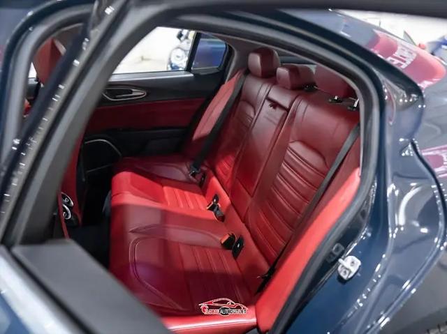 2019 Alfa Romeo Giulia Ti Lusso RWD