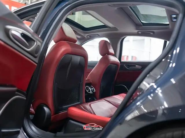 2019 Alfa Romeo Giulia Ti Lusso RWD