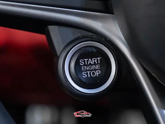 2019 Alfa Romeo Giulia Ti Lusso RWD