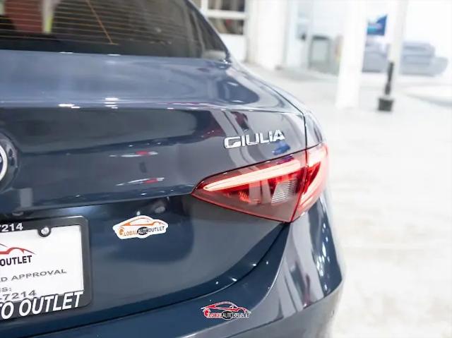 2019 Alfa Romeo Giulia Ti Lusso RWD