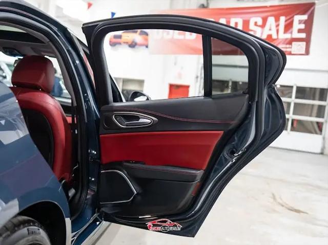 2019 Alfa Romeo Giulia Ti Lusso RWD
