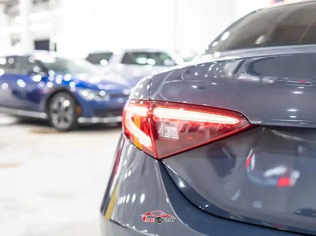 2019 Alfa Romeo Giulia Ti Lusso RWD